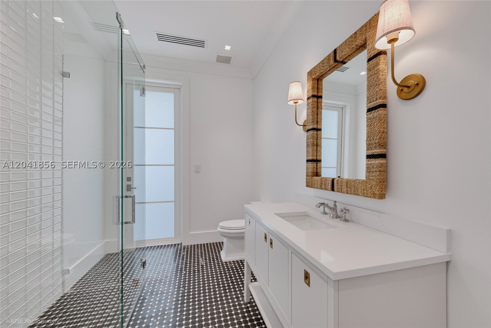 1241 Mariola Ct, Coral Gables FL 33134