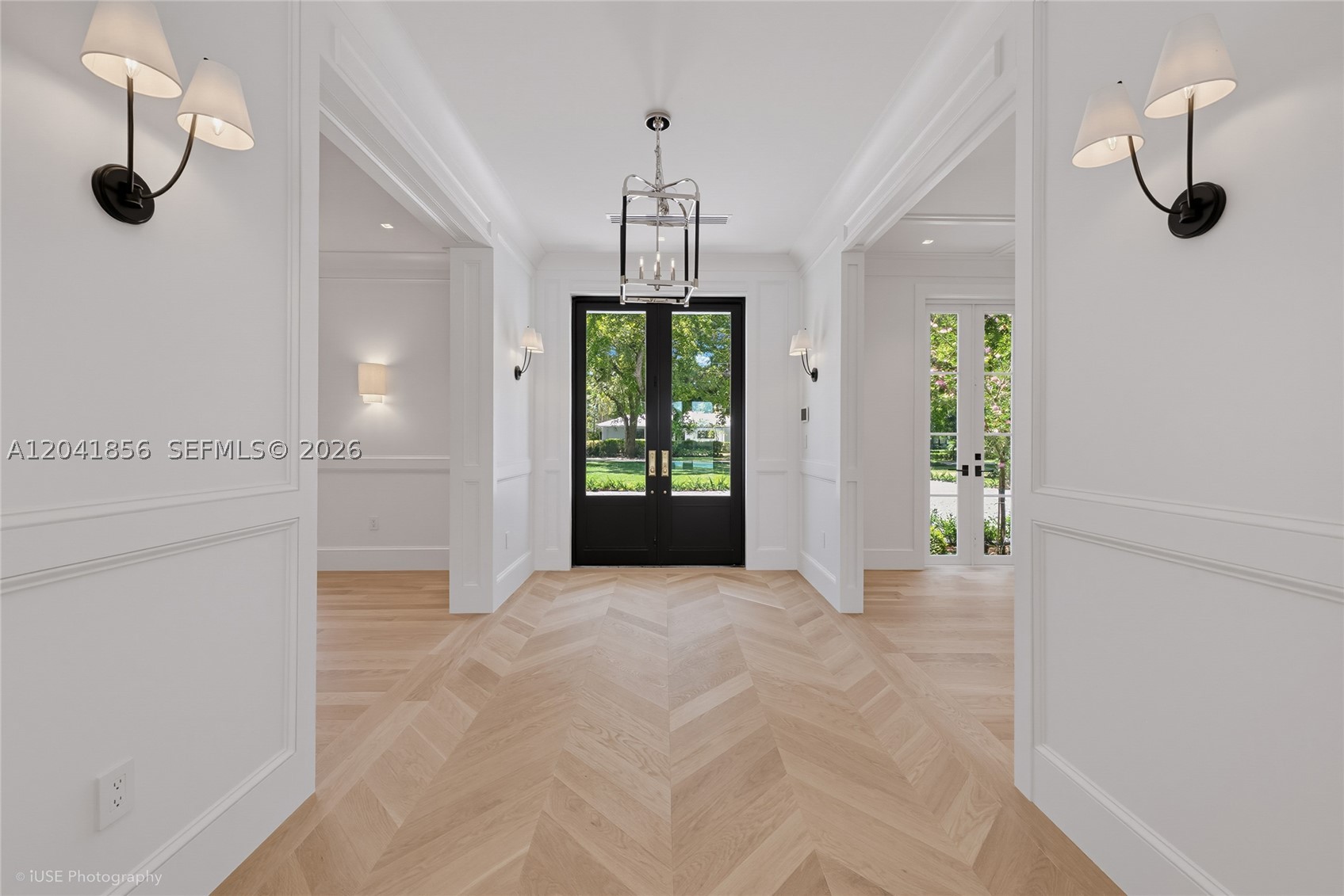 1241 Mariola Ct, Coral Gables FL 33134