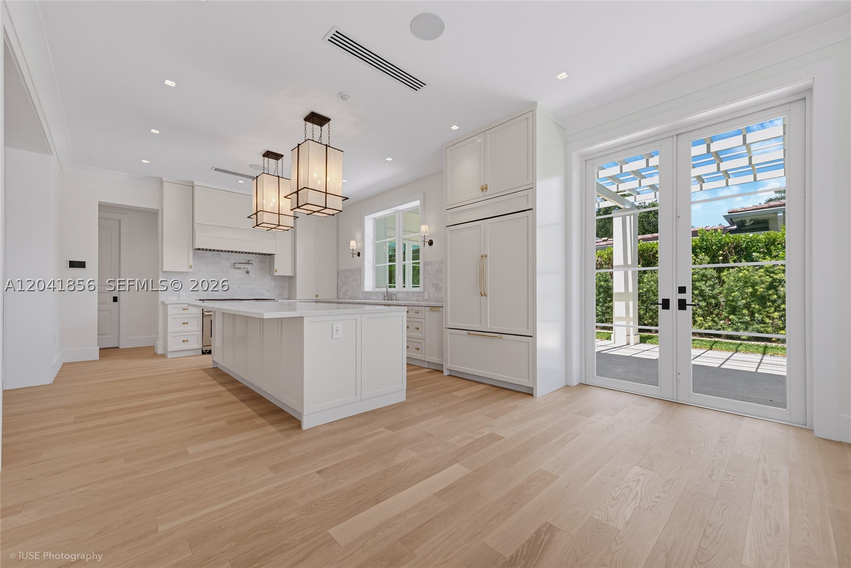 1241 Mariola Ct, Coral Gables FL 33134