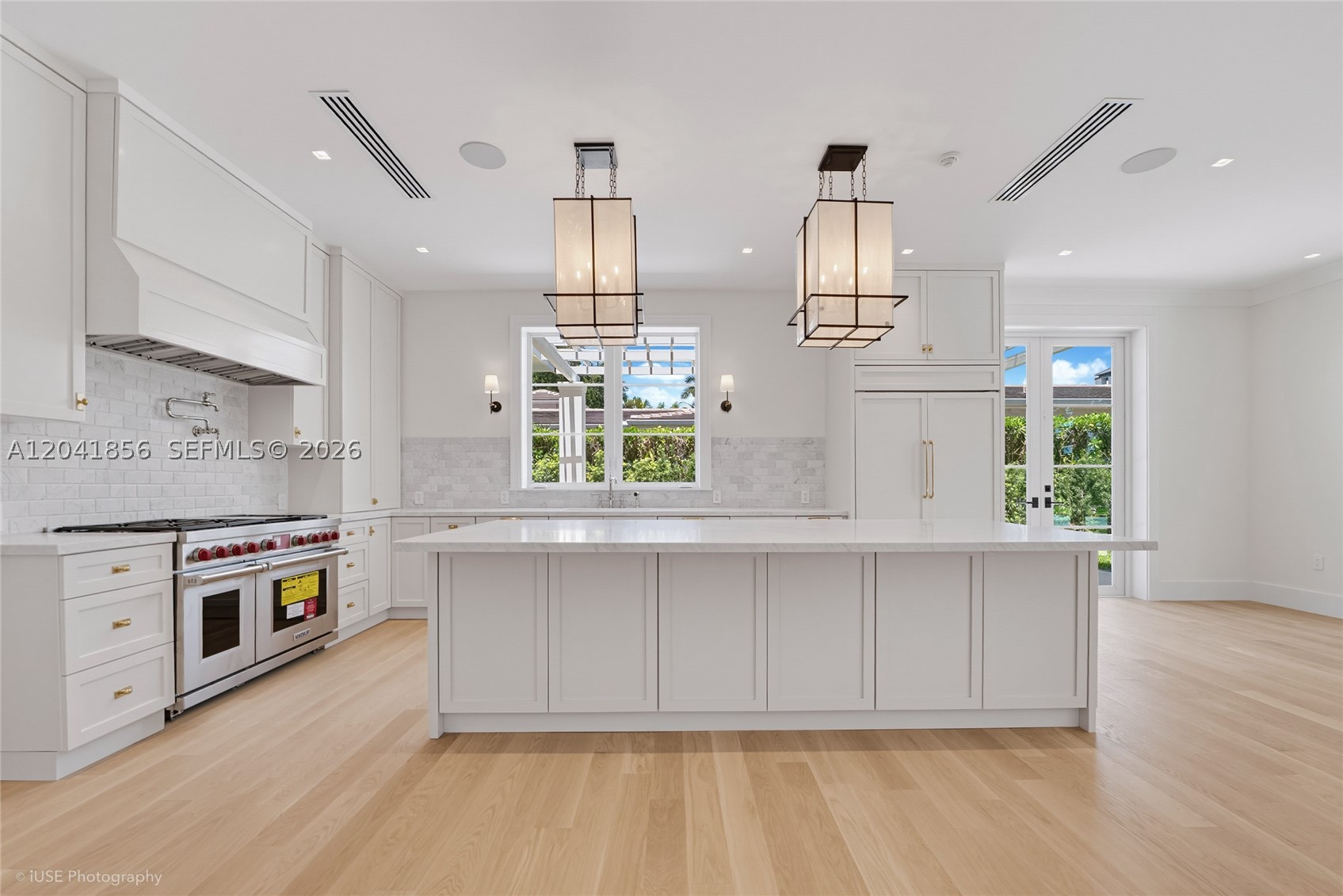 1241 Mariola Ct, Coral Gables FL 33134