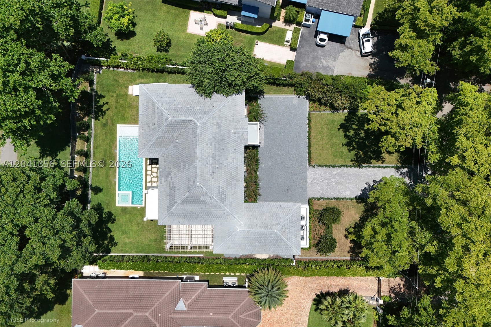 1241 Mariola Ct, Coral Gables FL 33134