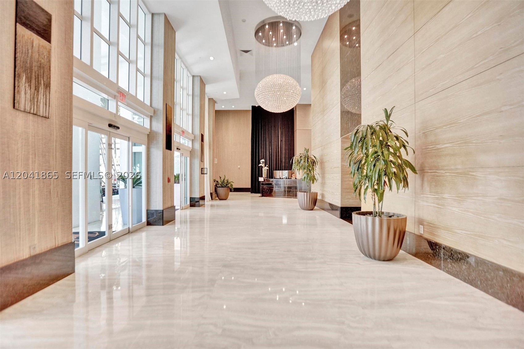 950 Brickell Bay Dr #5608, Miami FL 33131