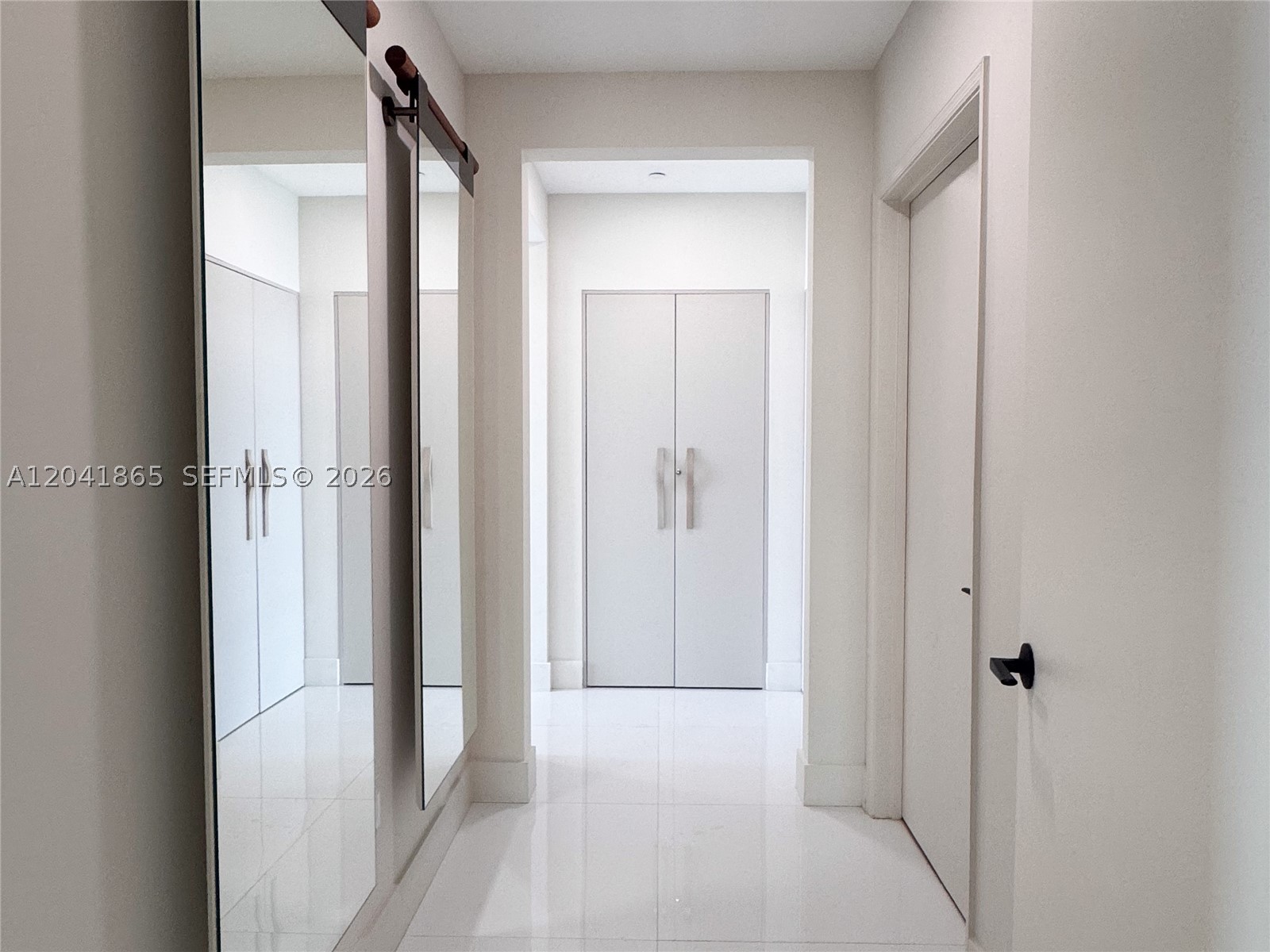 950 Brickell Bay Dr #5608, Miami FL 33131
