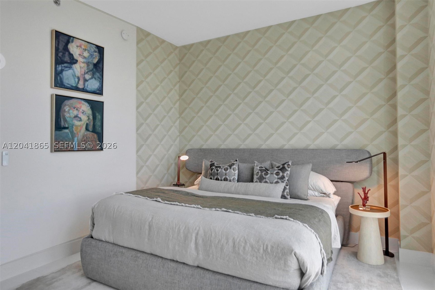 950 Brickell Bay Dr #5608, Miami FL 33131
