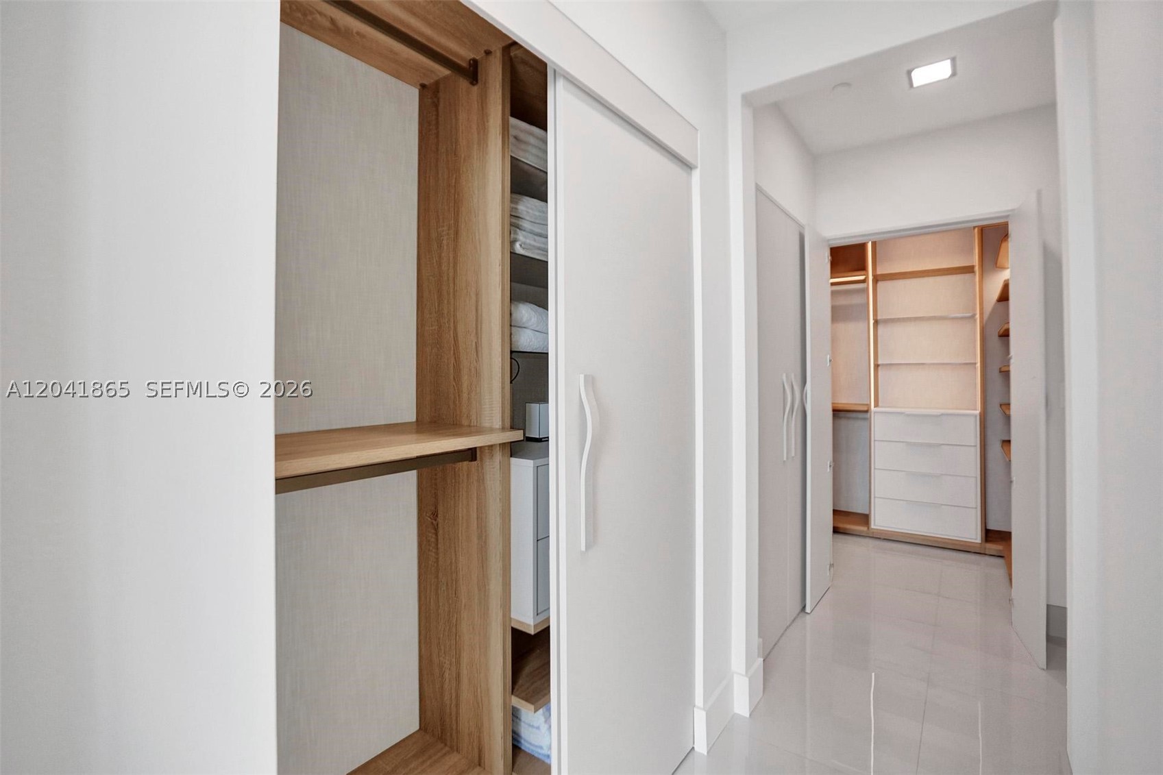 950 Brickell Bay Dr #5608, Miami FL 33131