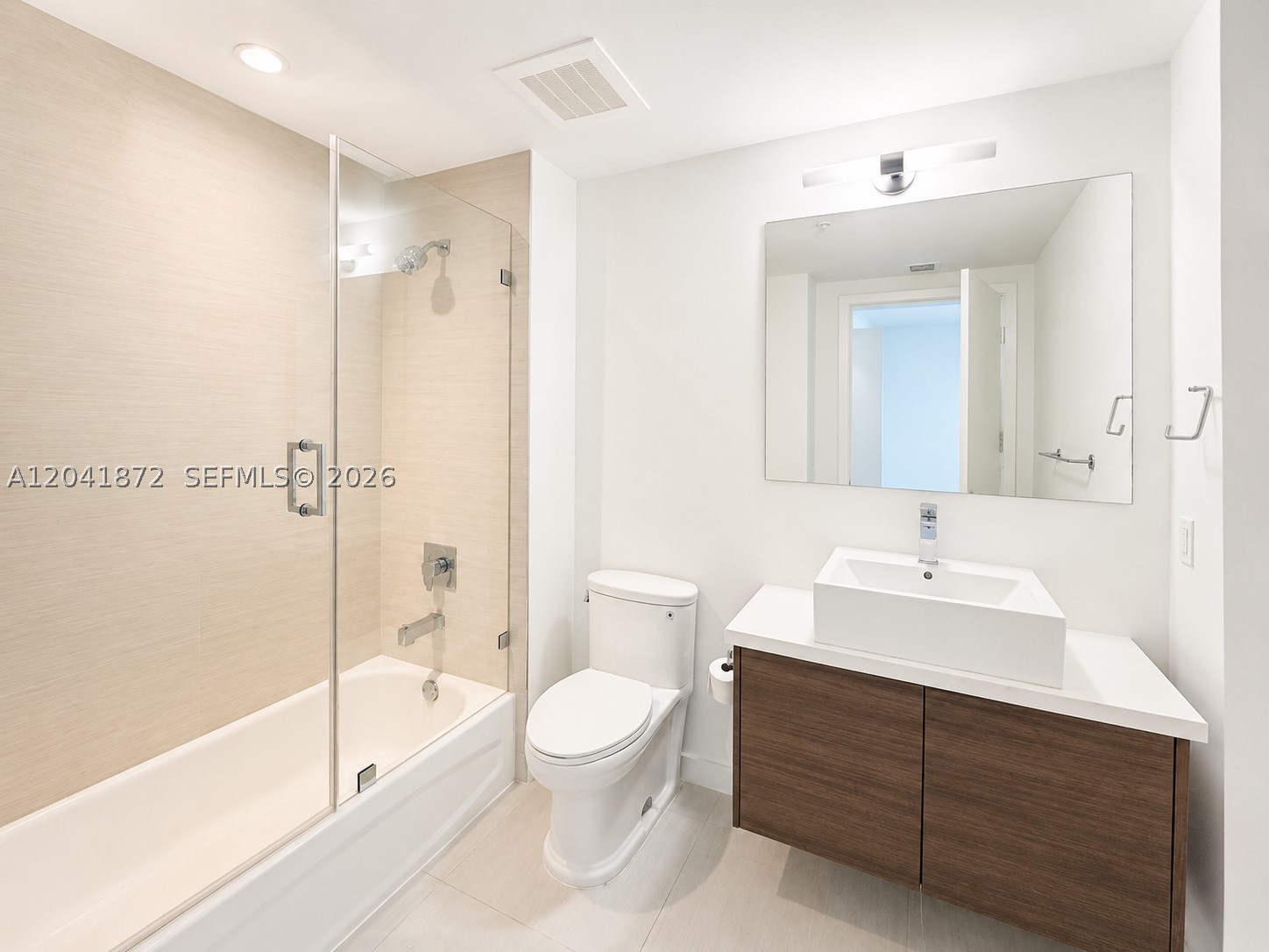1010 SW 2nd Ave #1504, Miami FL 33130