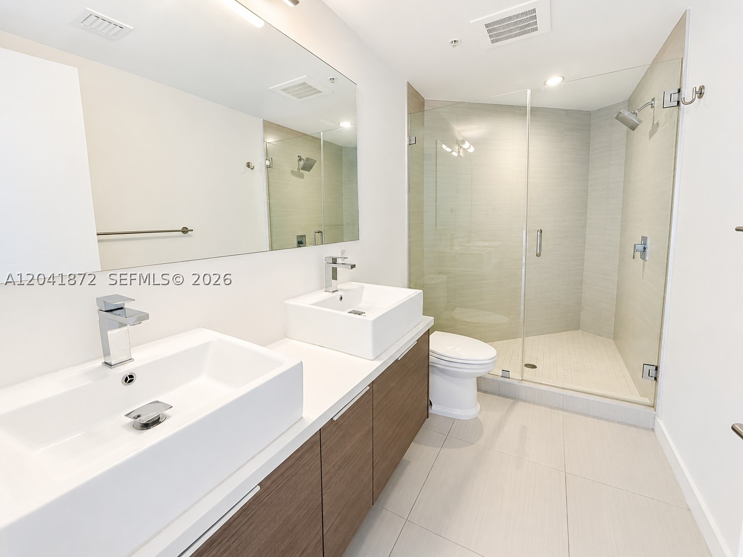 1010 SW 2nd Ave #1504, Miami FL 33130