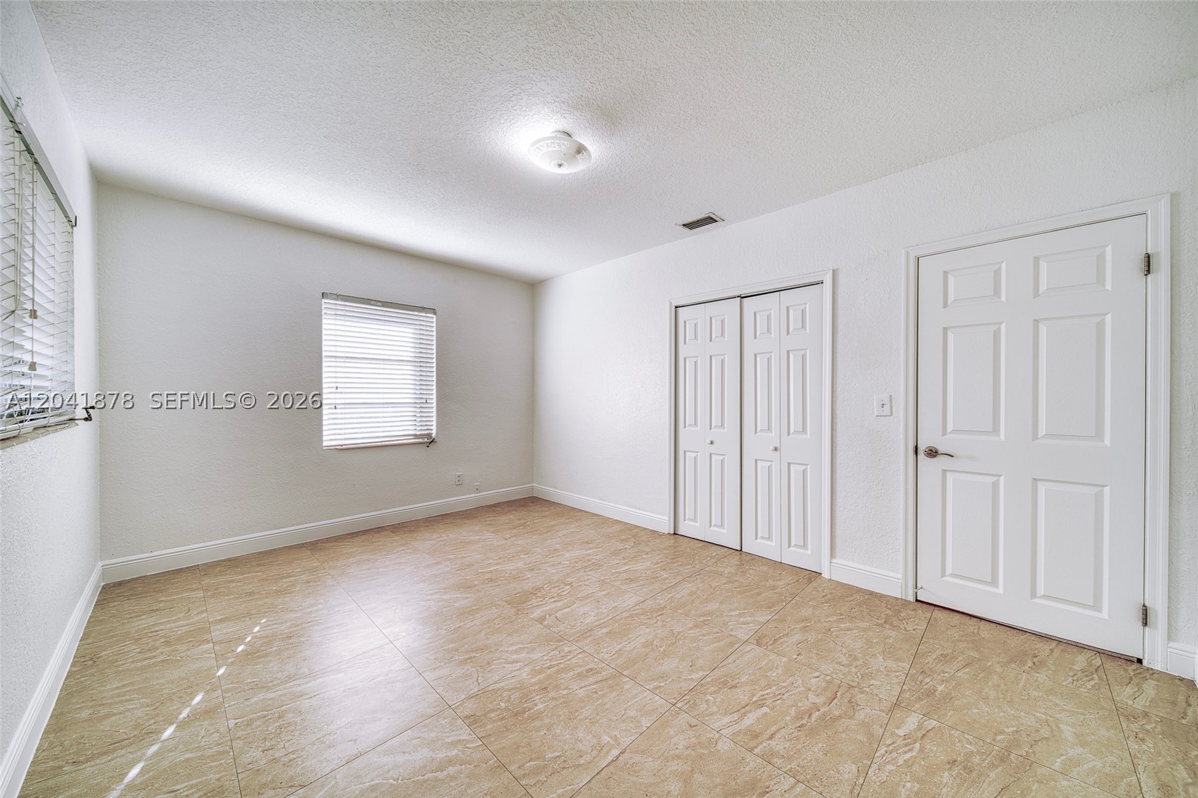4136 SW 14th St #4136, Miami FL 33134