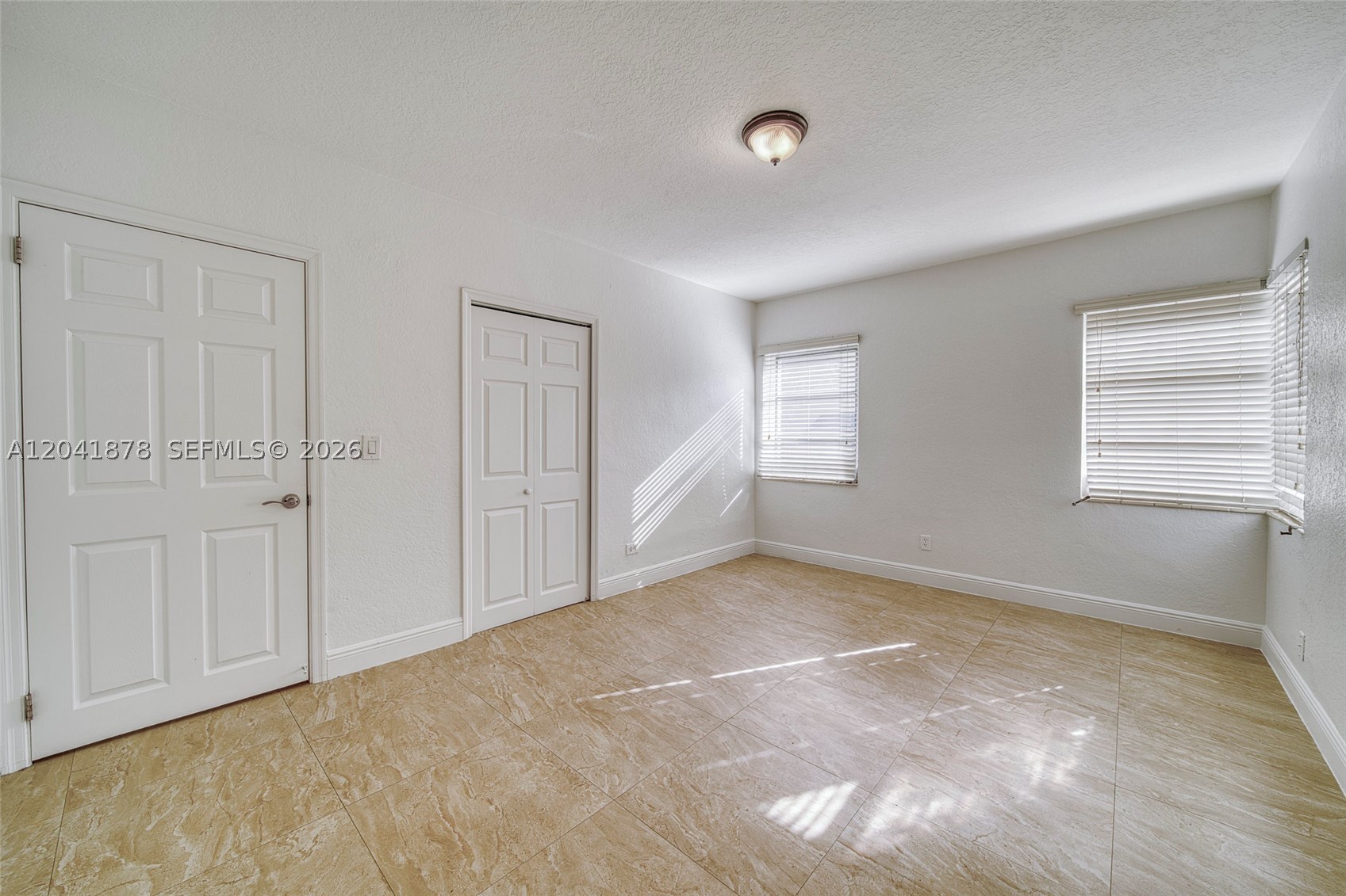 4136 SW 14th St #4136, Miami FL 33134