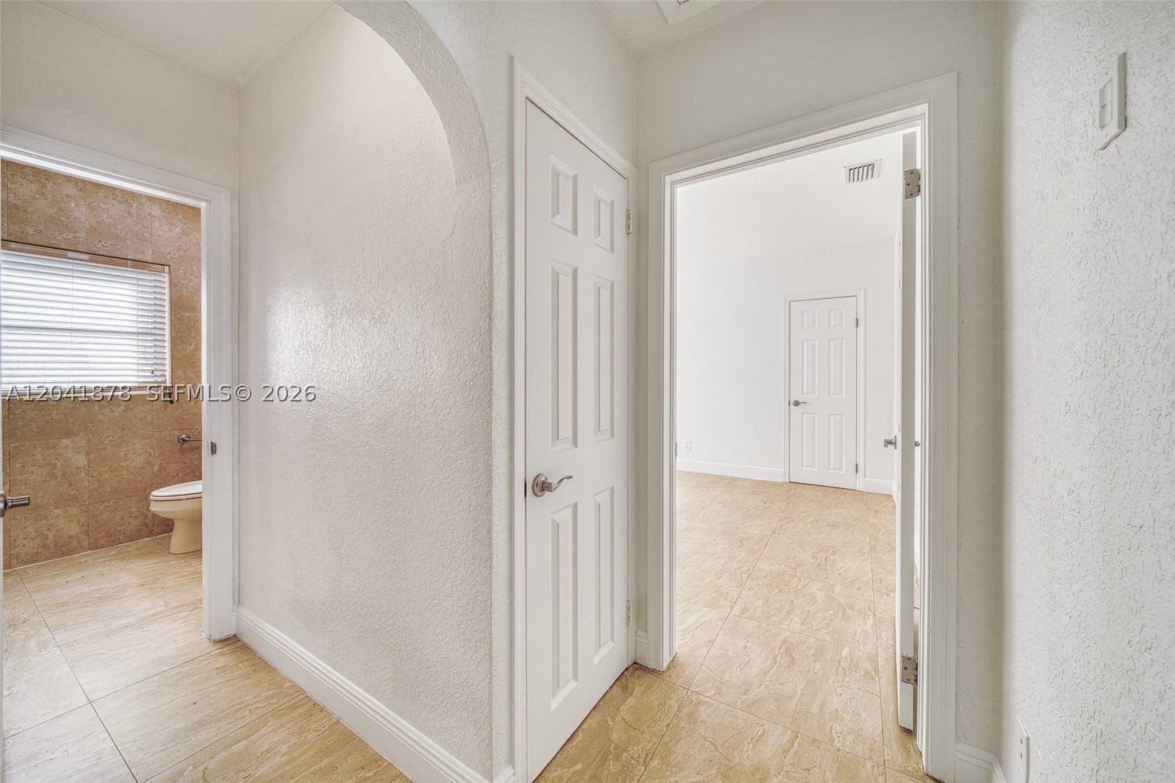4136 SW 14th St #4136, Miami FL 33134