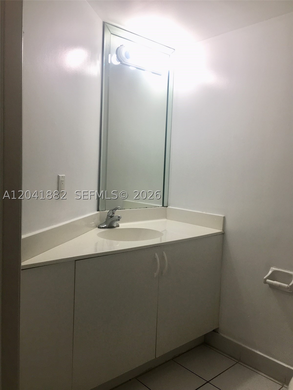 2475 NW 16th Street Rd #418, Miami FL 33125