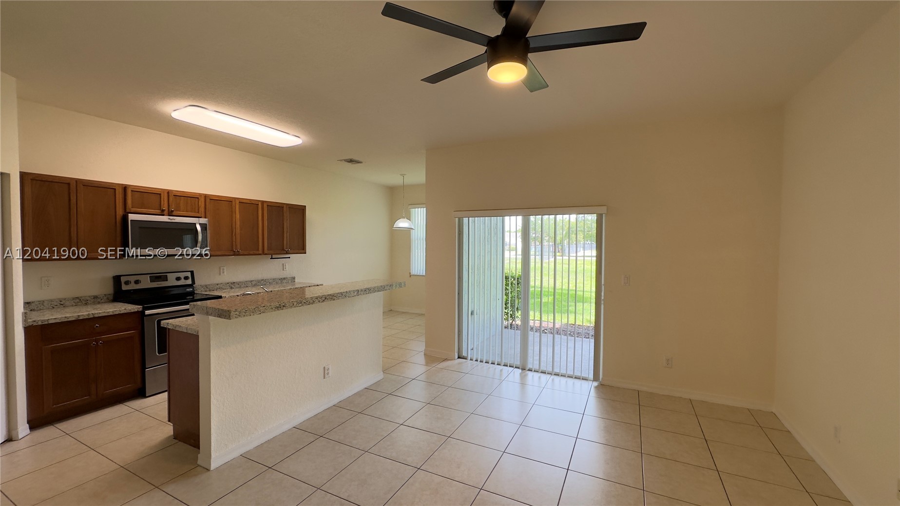 3042 Grandiflora Dr, Green Acres FL 33467