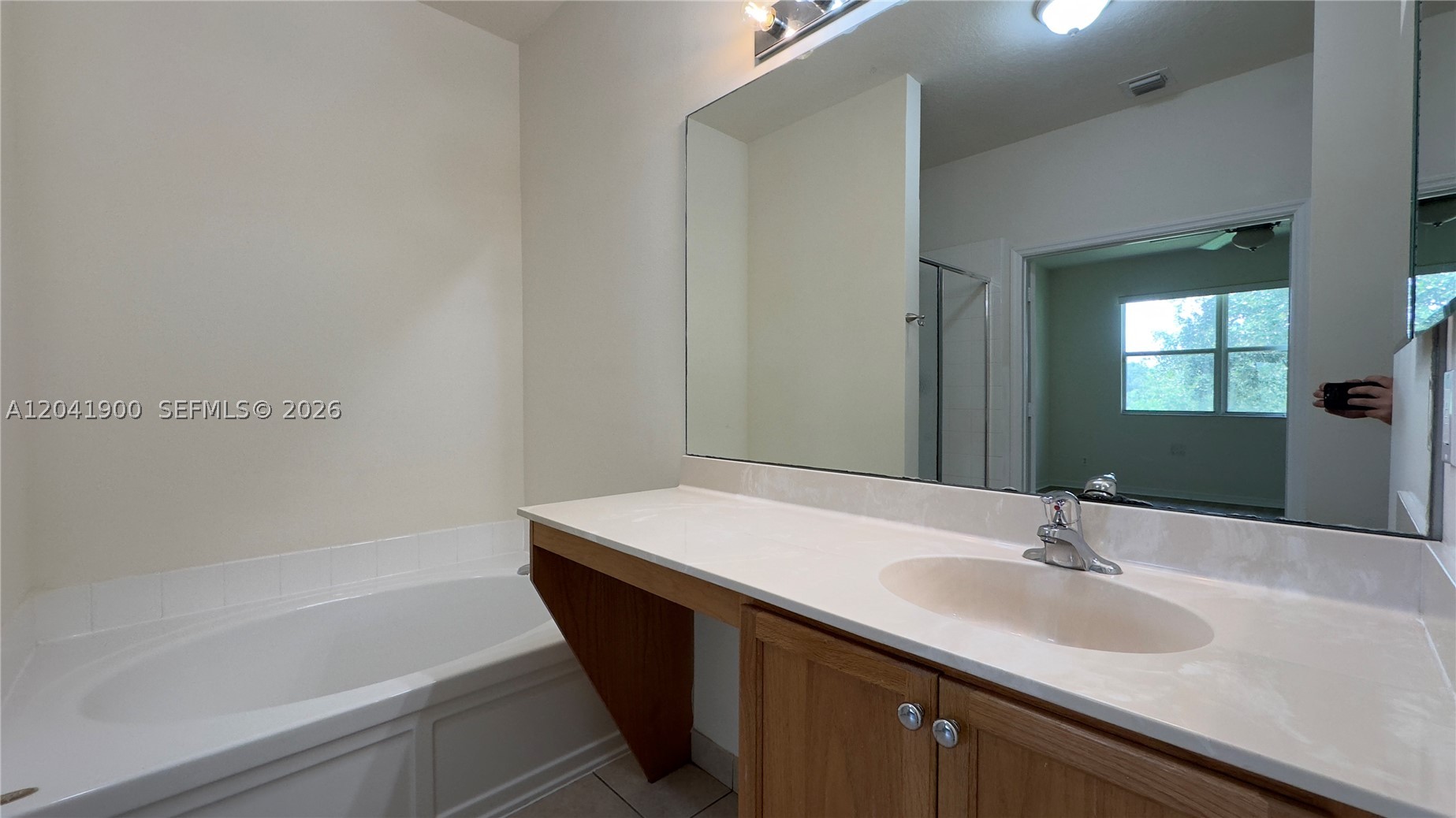 3042 Grandiflora Dr, Green Acres FL 33467