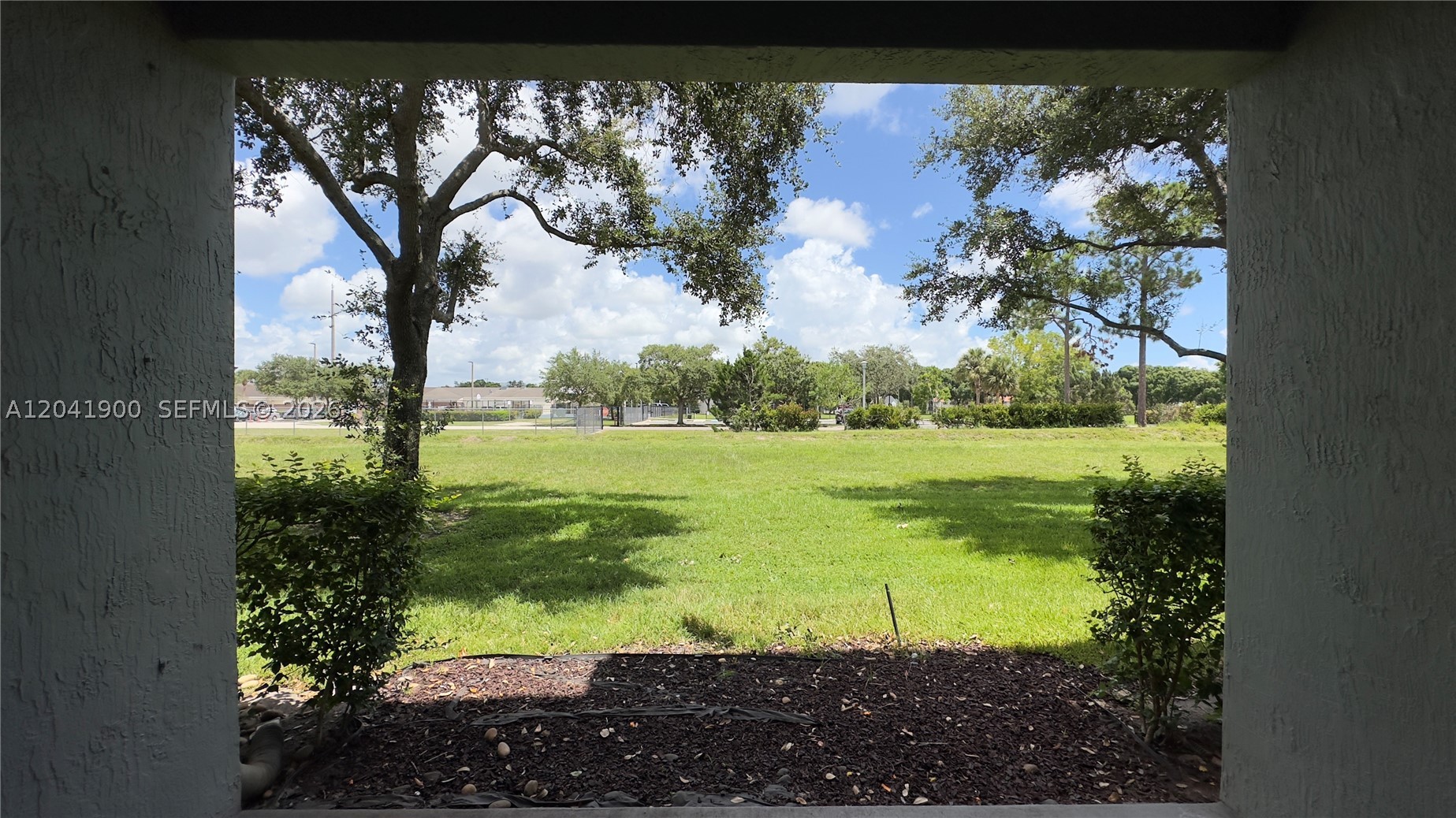 3042 Grandiflora Dr, Green Acres FL 33467