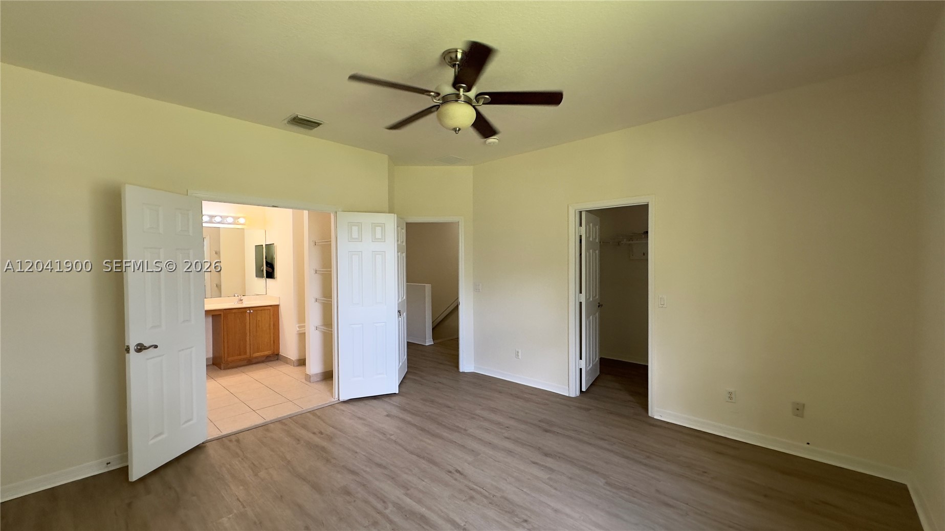 3042 Grandiflora Dr, Green Acres FL 33467