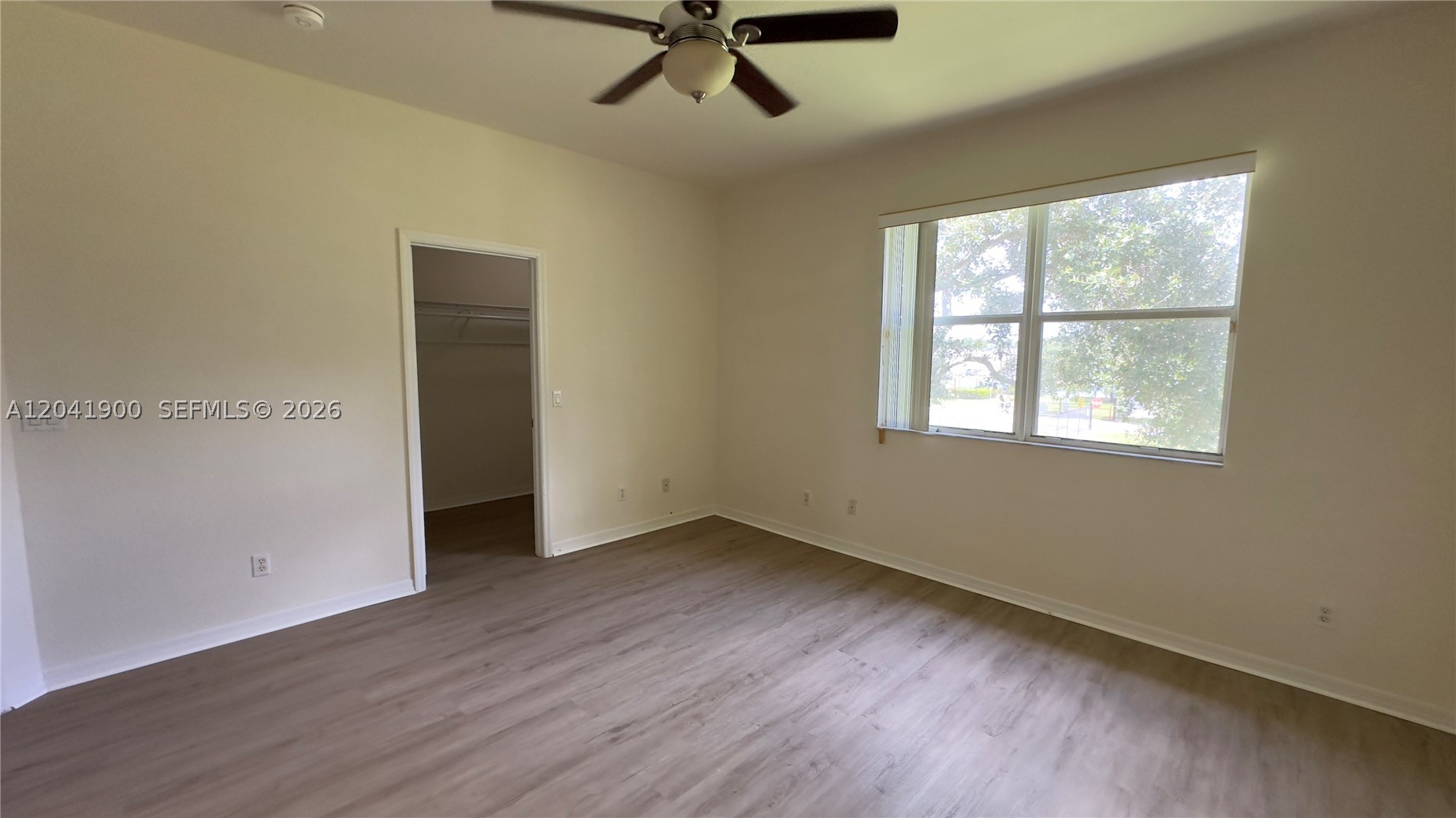 3042 Grandiflora Dr, Green Acres FL 33467