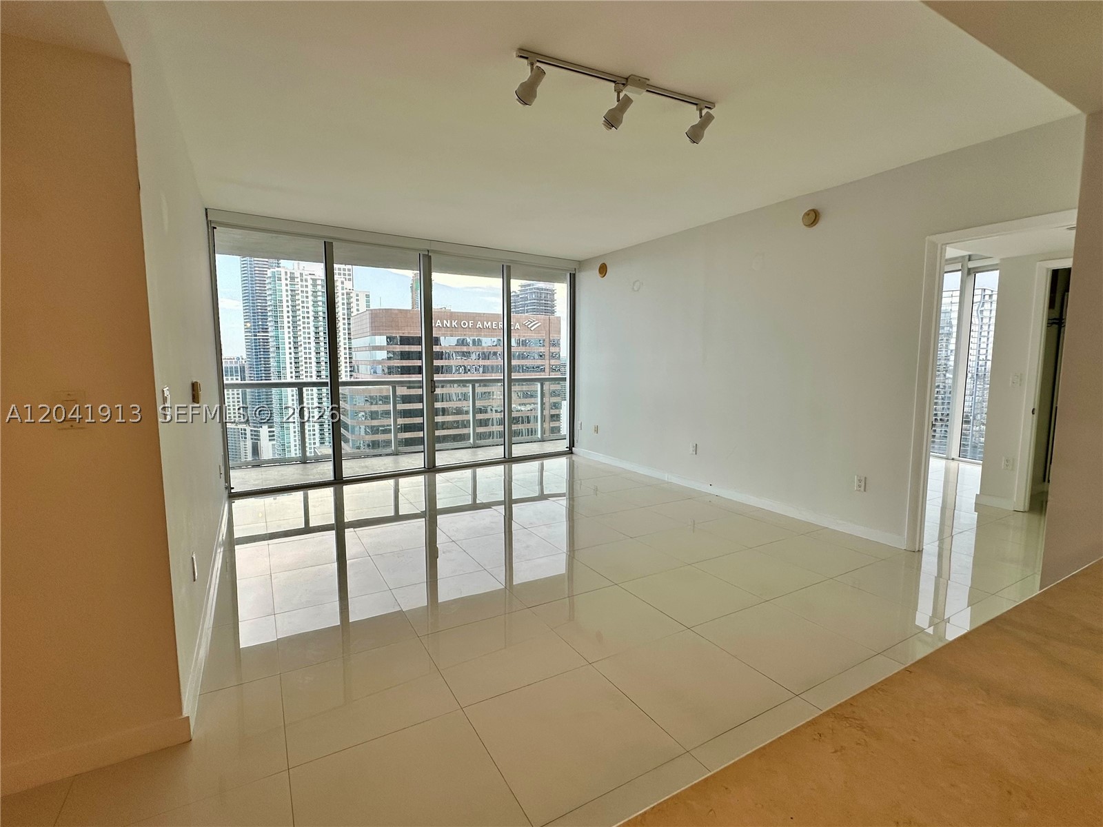 495 Brickell Ave #4011, Miami FL 33131