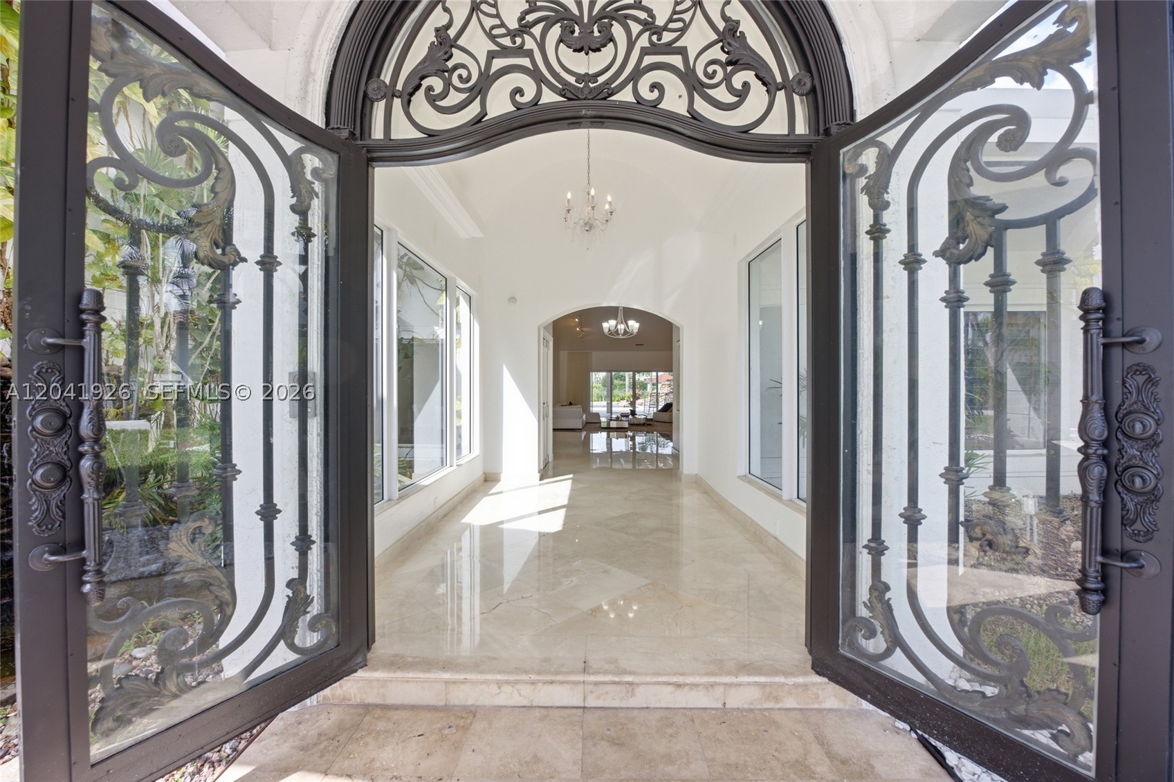 16170 Saddle Ln, Weston FL 33326