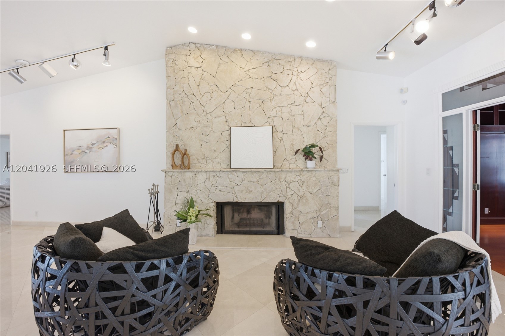 16170 Saddle Ln, Weston FL 33326