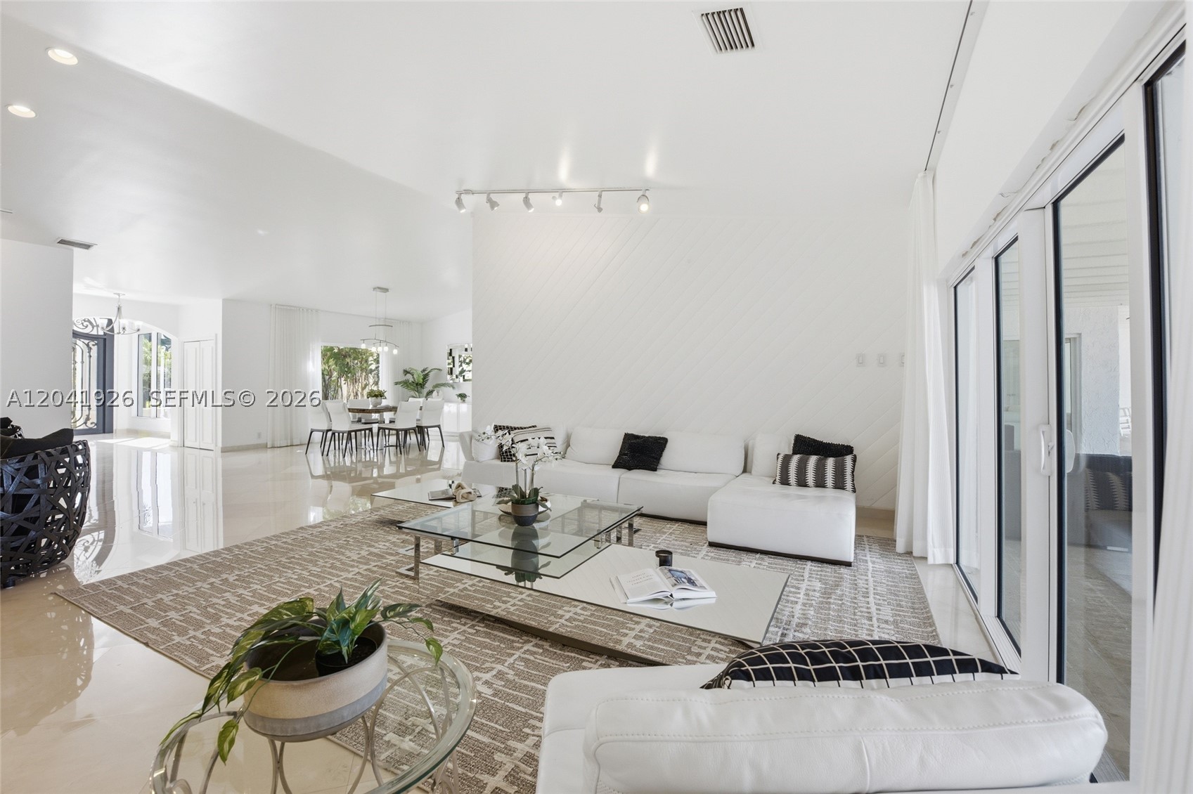 16170 Saddle Ln, Weston FL 33326