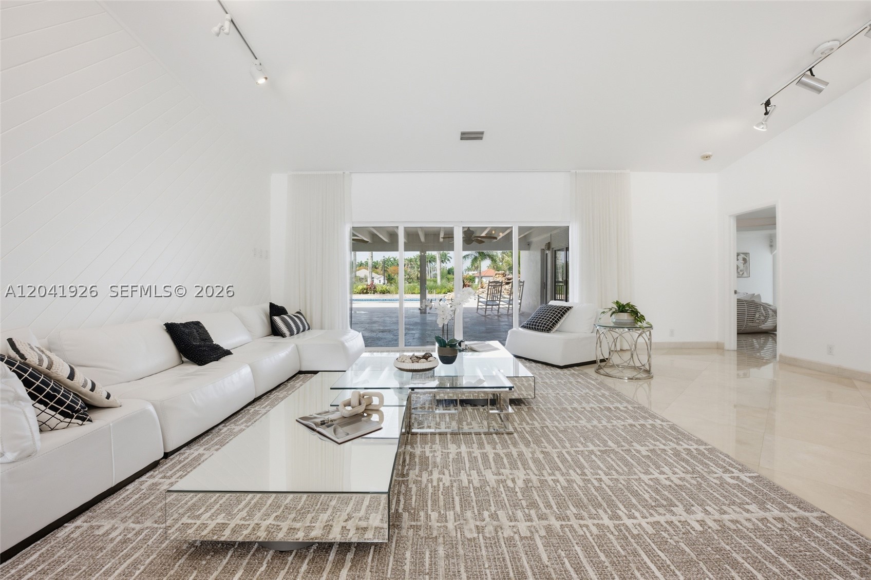 16170 Saddle Ln, Weston FL 33326