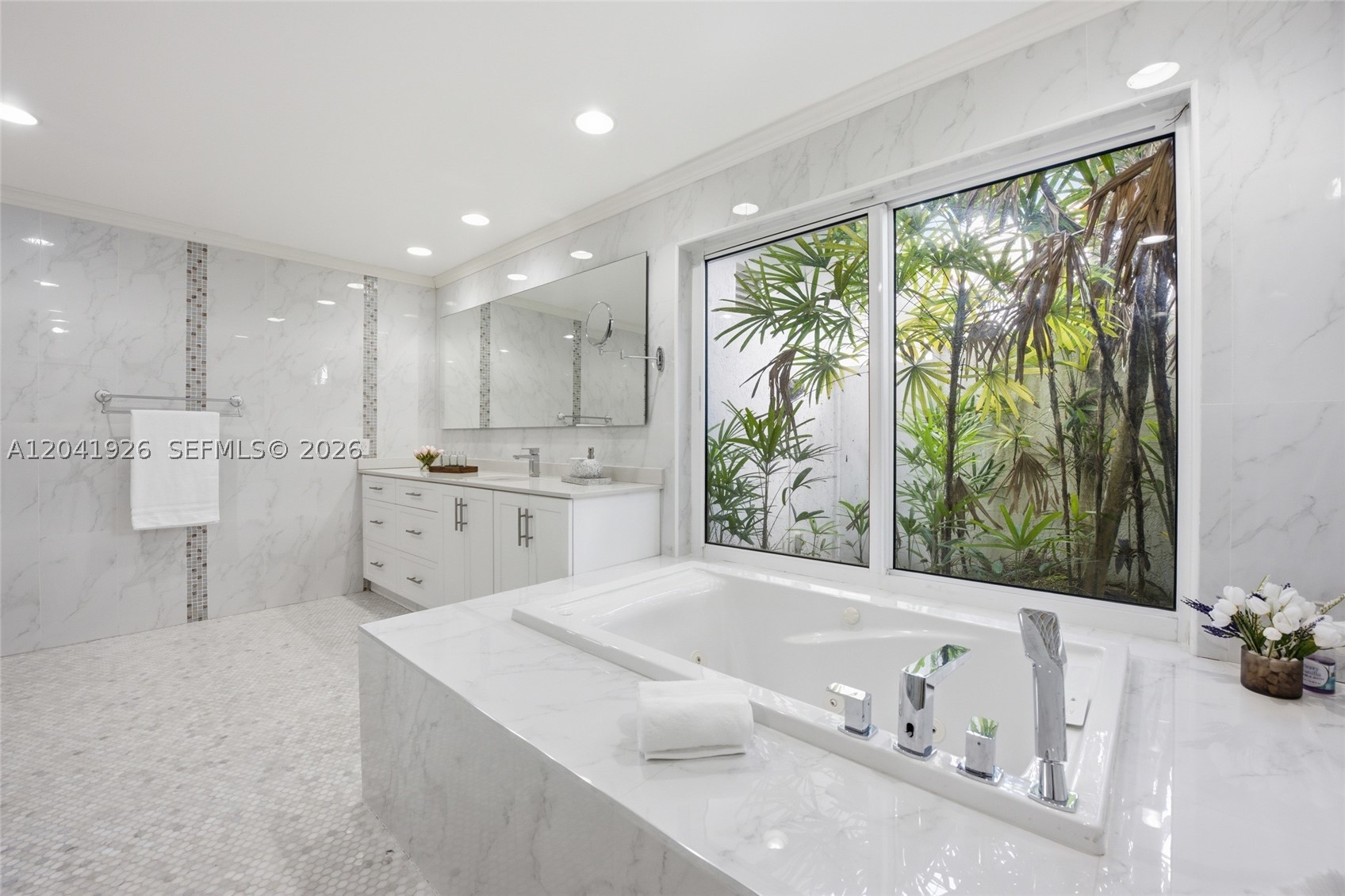 16170 Saddle Ln, Weston FL 33326