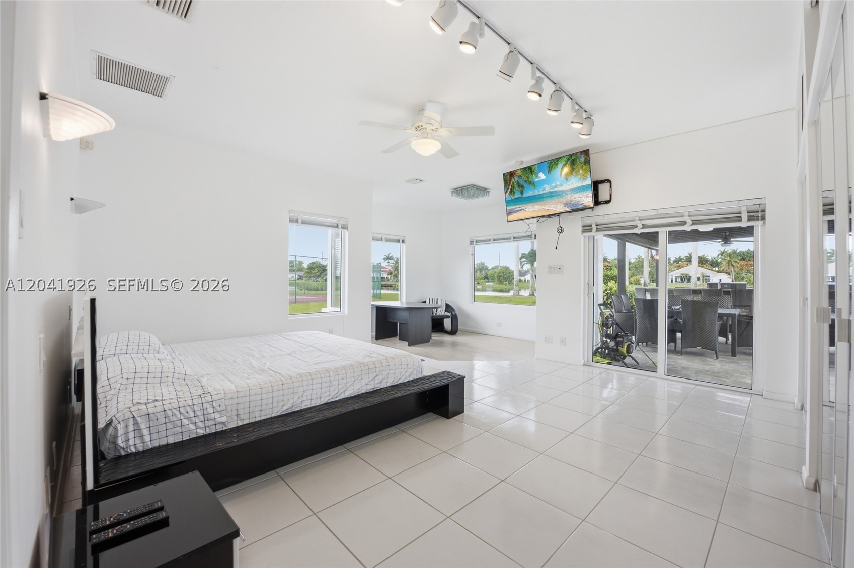 16170 Saddle Ln, Weston FL 33326