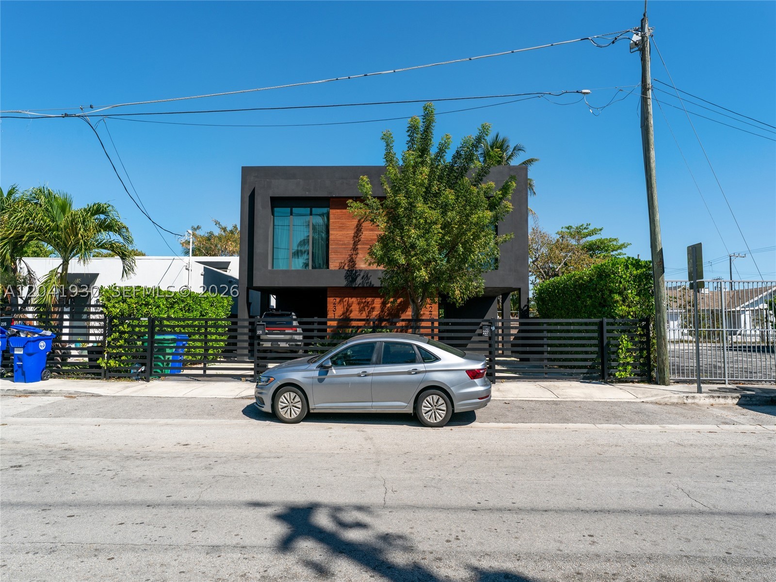 227 NW 39th St, Miami FL 33127
