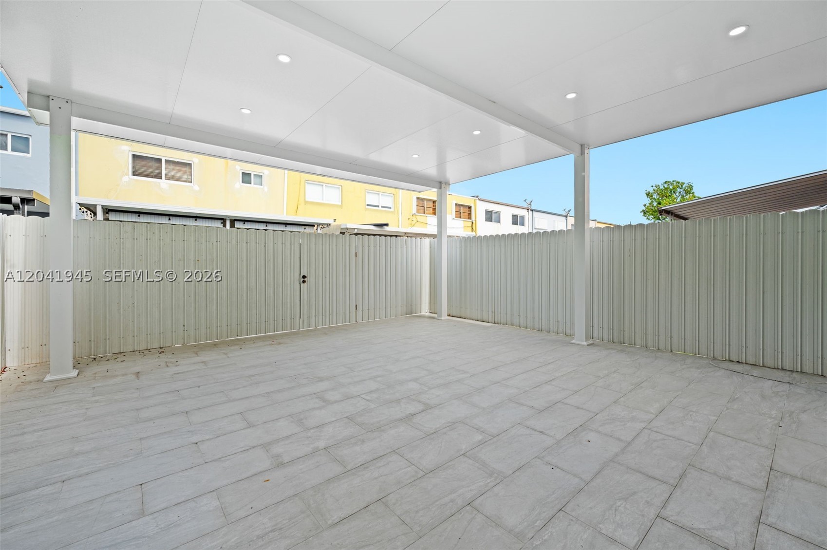 6832 W 2nd Ct, Hialeah FL 33014