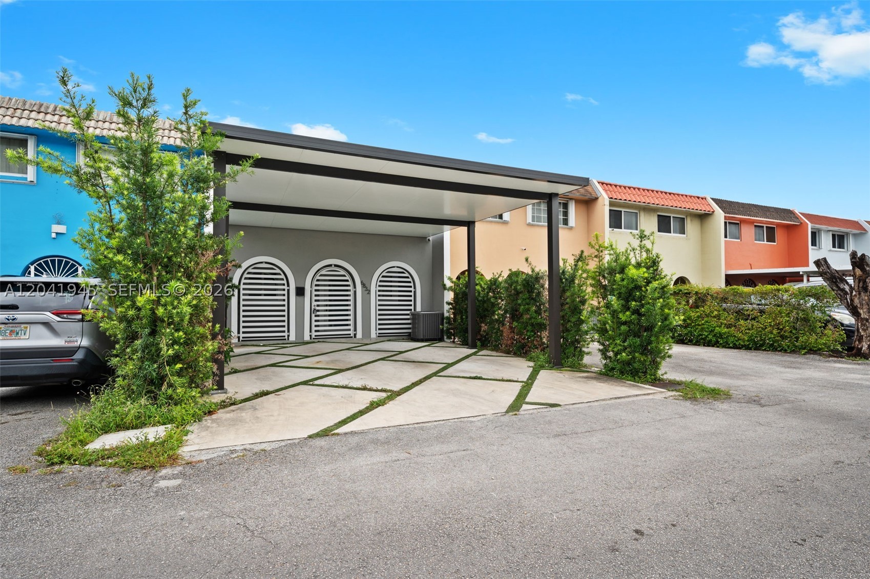 6832 W 2nd Ct, Hialeah FL 33014