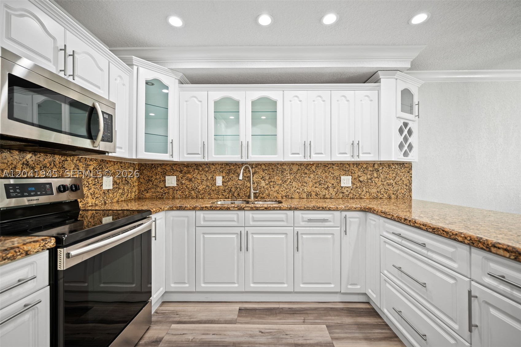 6832 W 2nd Ct, Hialeah FL 33014
