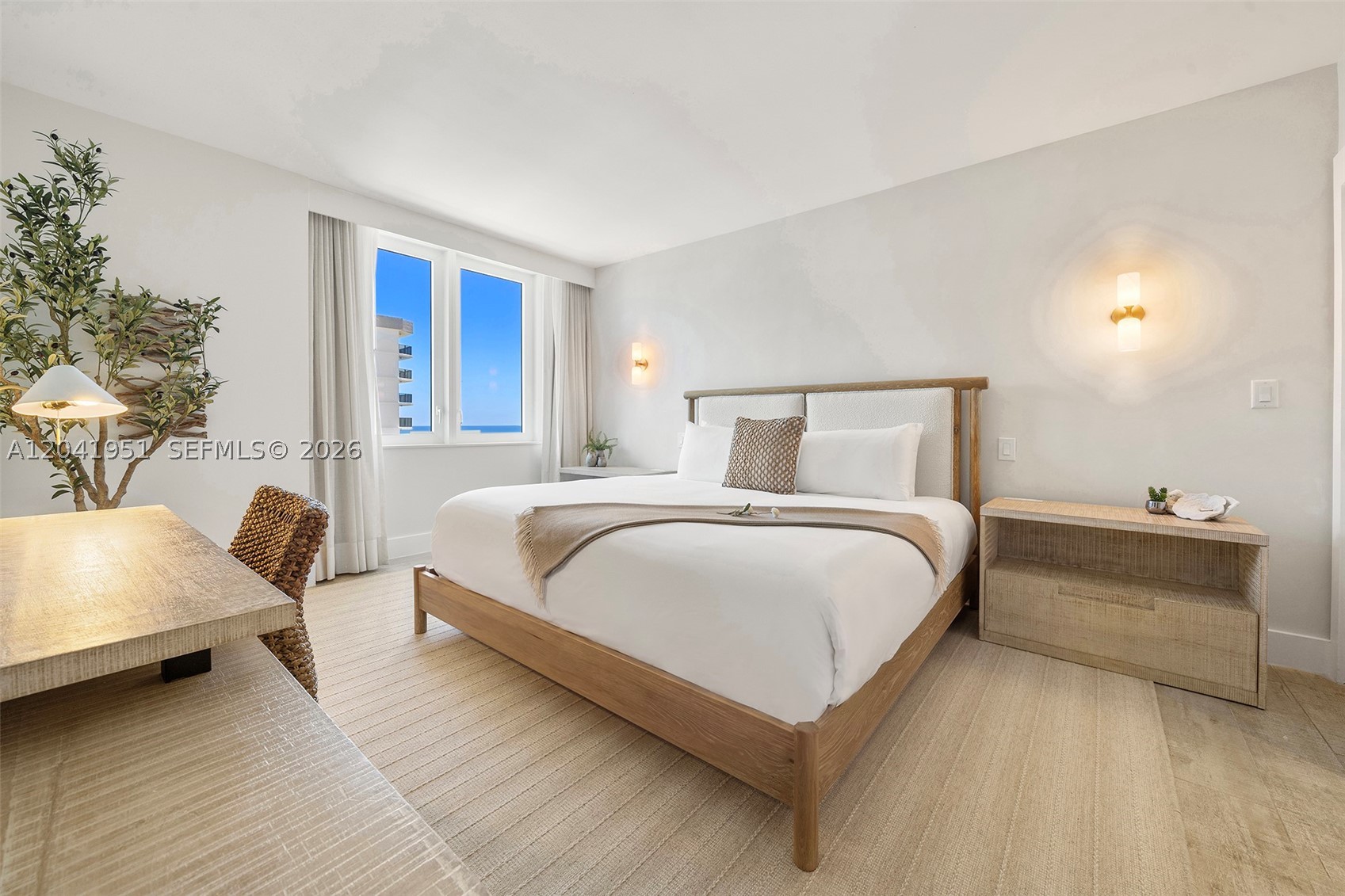 102 24th St #1213, Miami Beach FL 33139