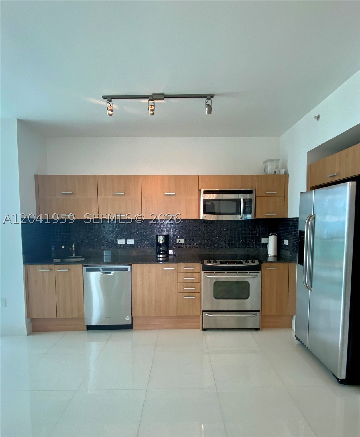 350 S Miami Ave #3813, Miami FL 33130