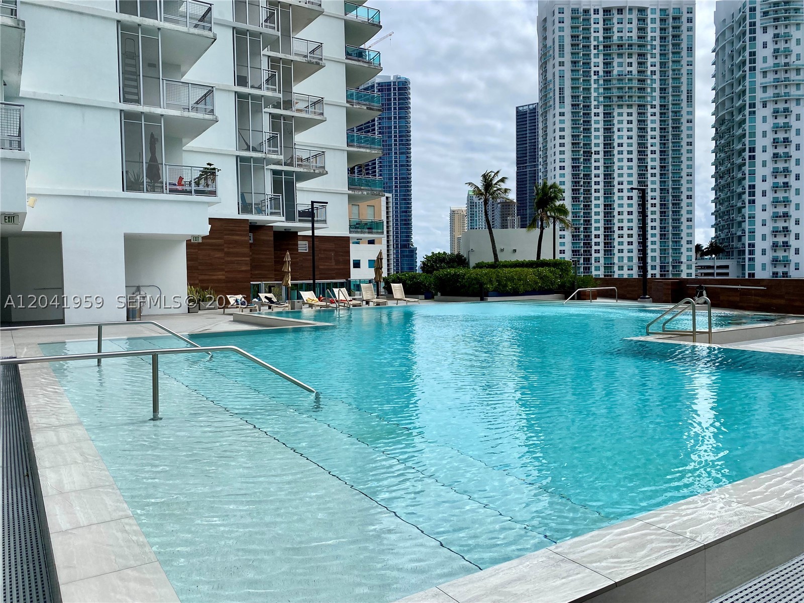 350 S Miami Ave #3813, Miami FL 33130
