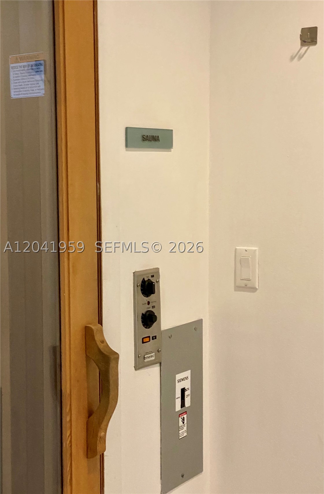 350 S Miami Ave #3813, Miami FL 33130