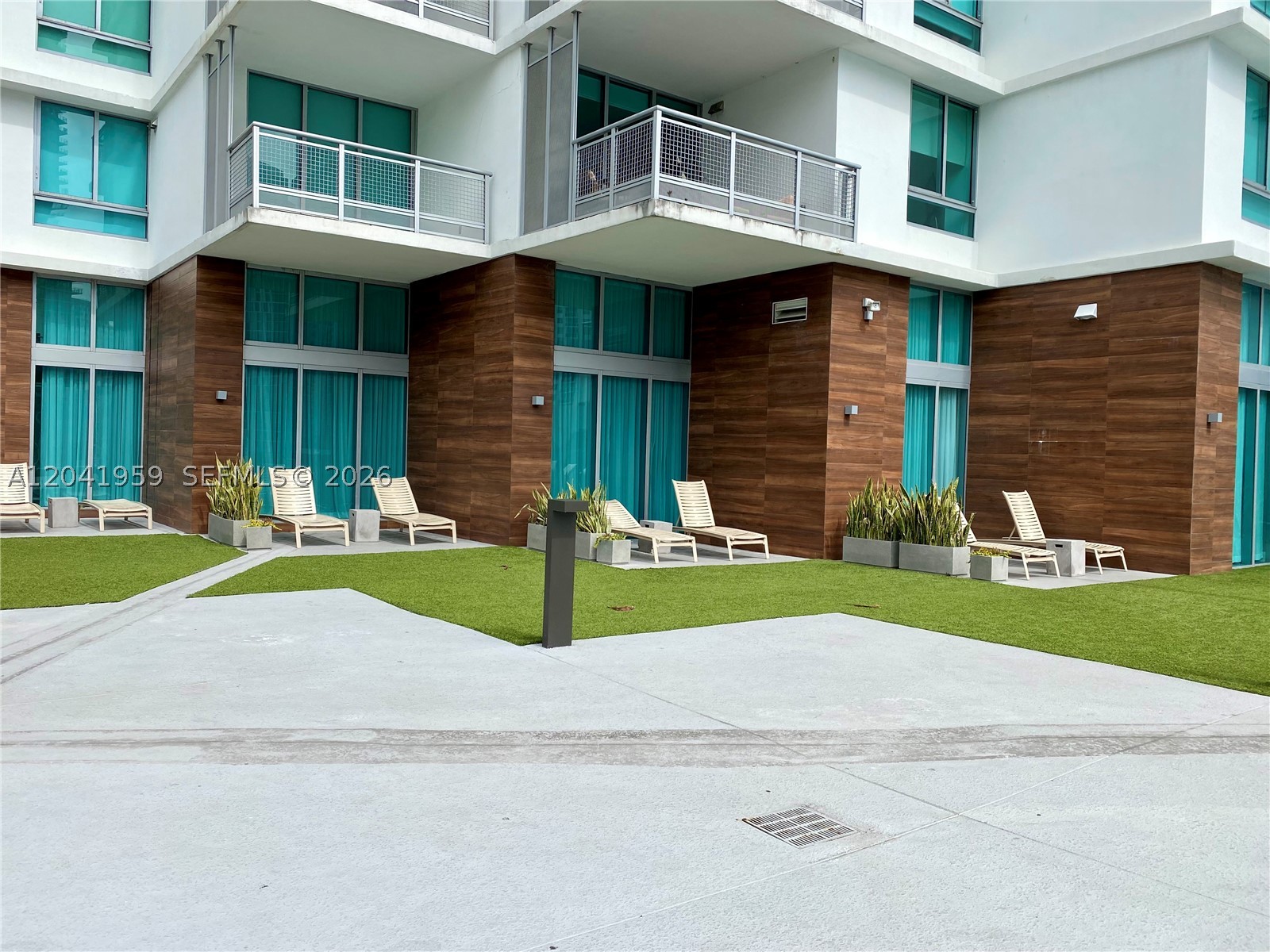 350 S Miami Ave #3813, Miami FL 33130