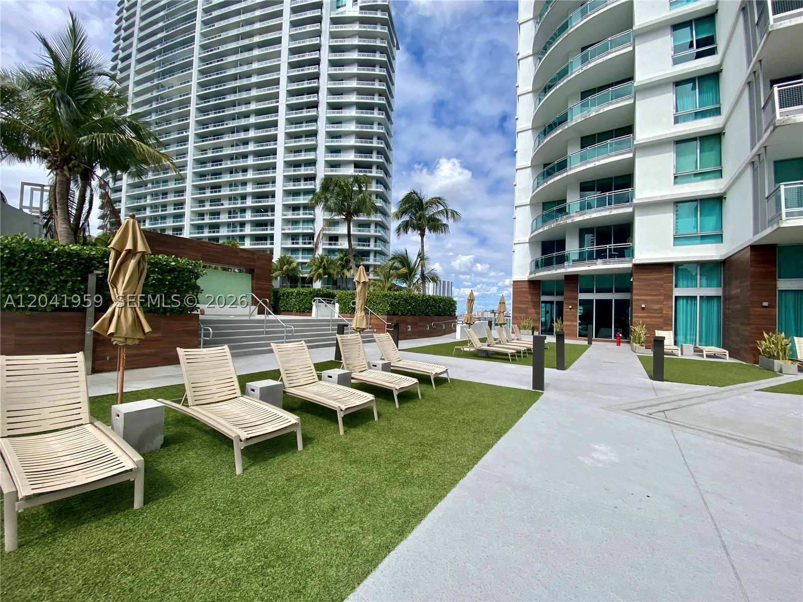 350 S Miami Ave #3813, Miami FL 33130
