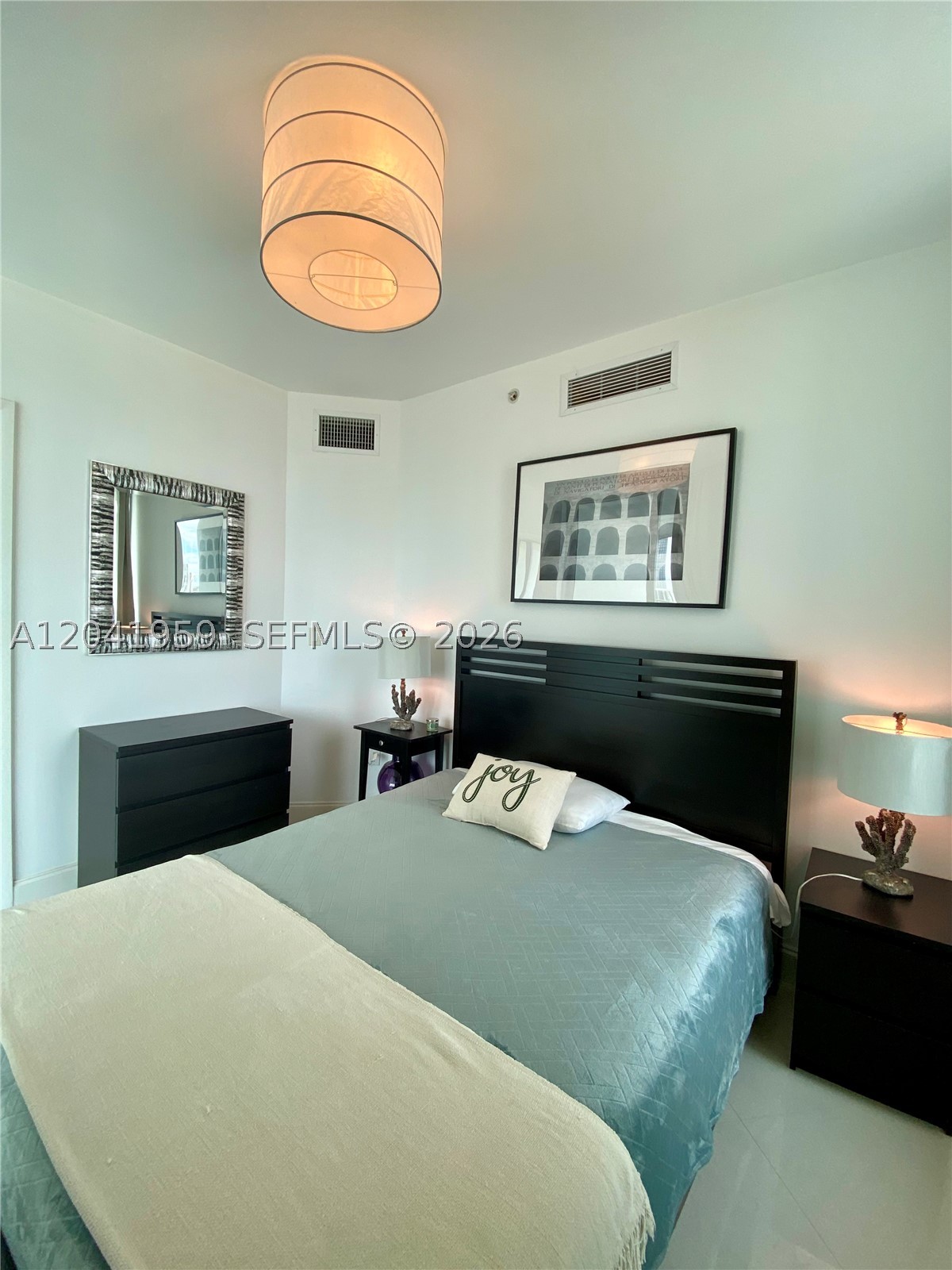 350 S Miami Ave #3813, Miami FL 33130