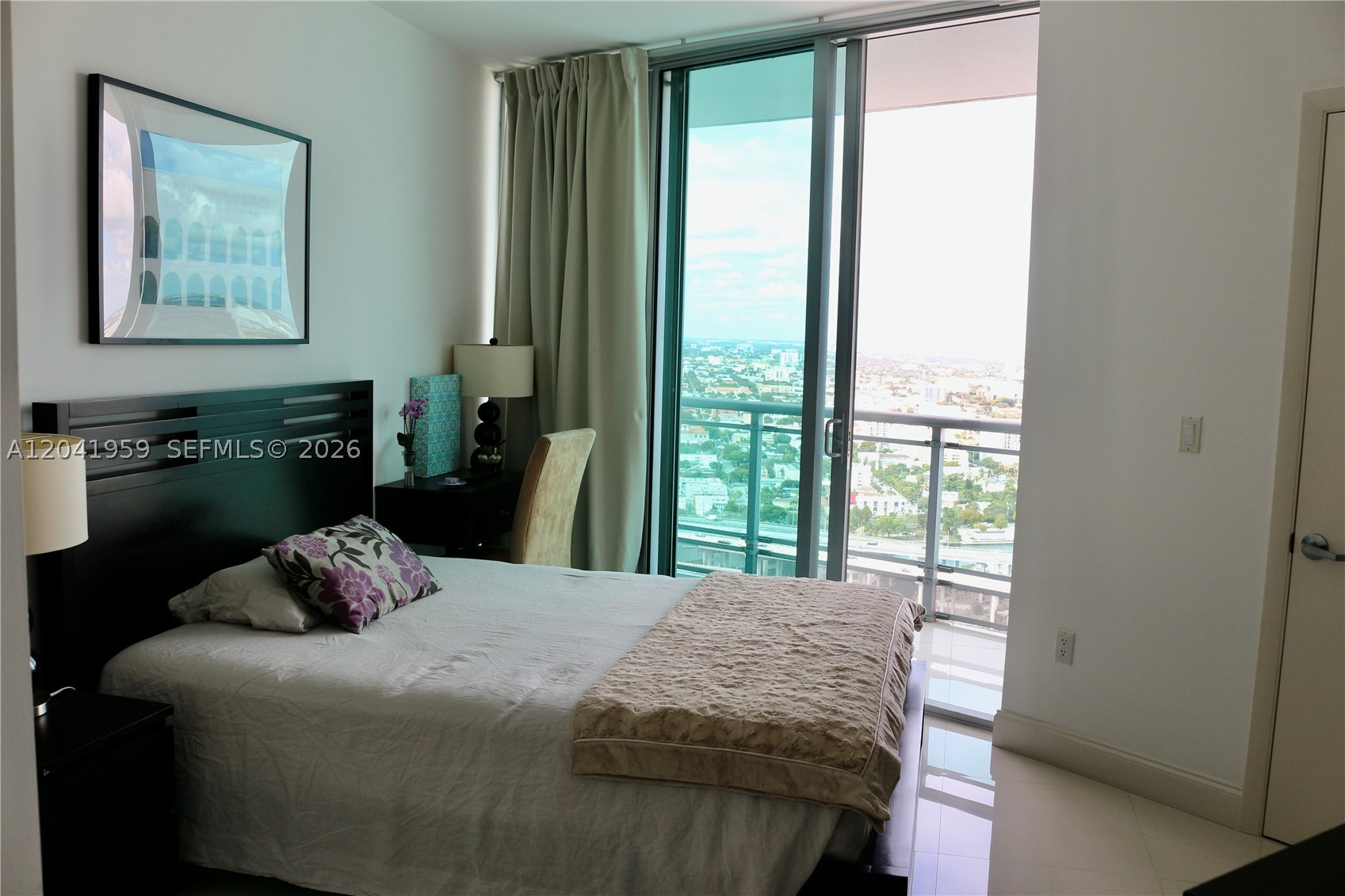 350 S Miami Ave #3813, Miami FL 33130