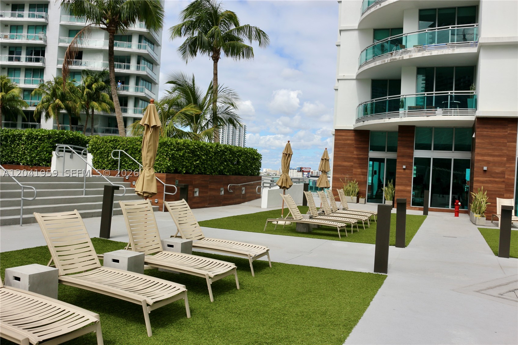 350 S Miami Ave #3813, Miami FL 33130