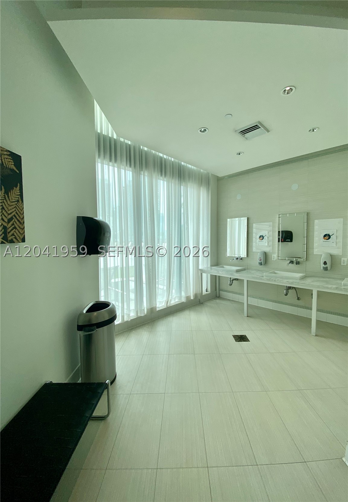 350 S Miami Ave #3813, Miami FL 33130