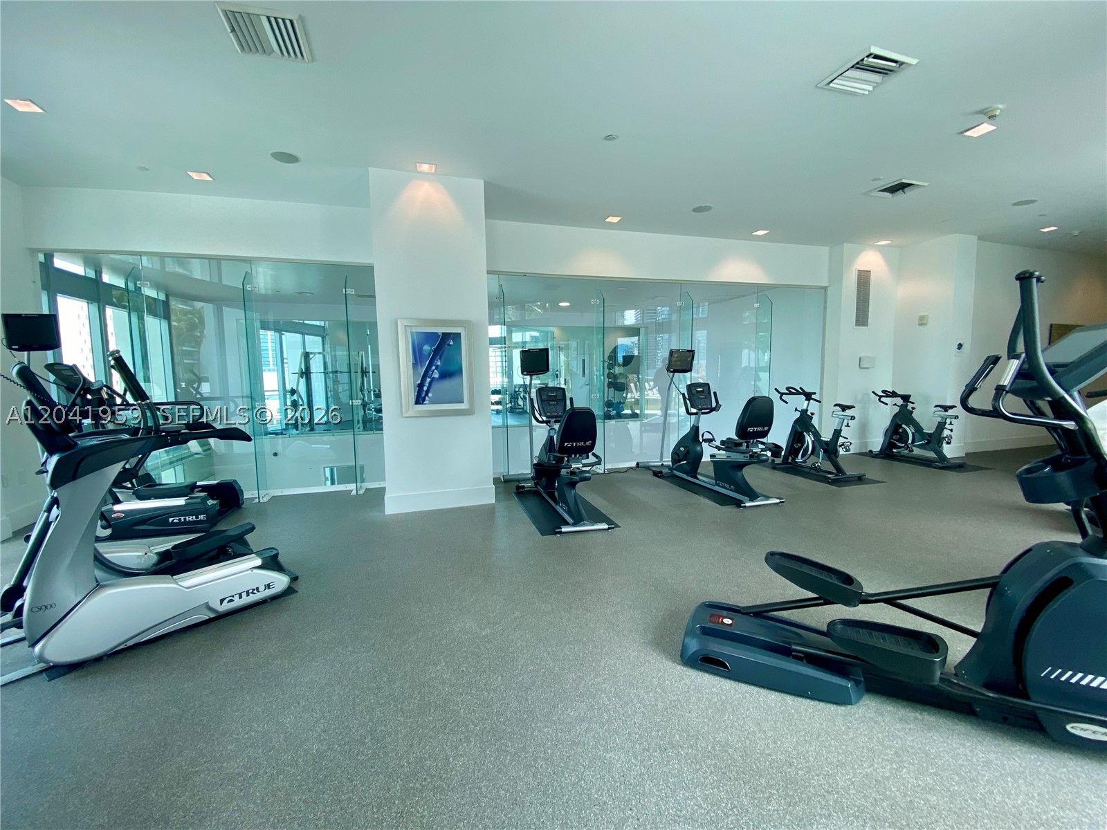 350 S Miami Ave #3813, Miami FL 33130