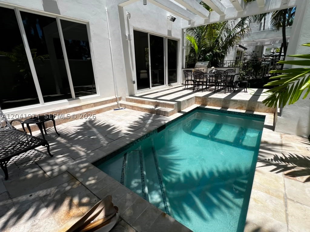 18975 Atlantic Blvd #18975, Sunny Isles Beach FL 33160