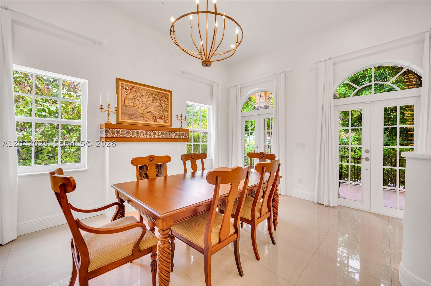 30 NE 44th St, Miami FL 33137