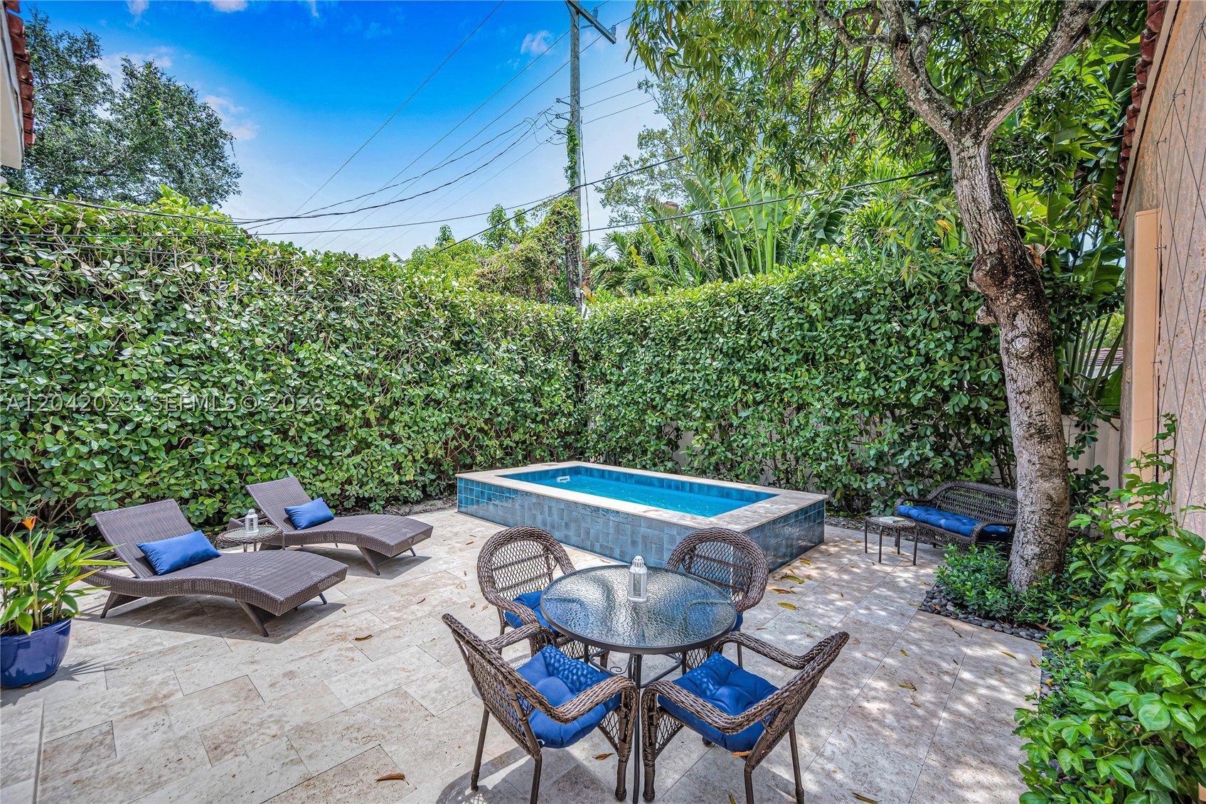 30 NE 44th St, Miami FL 33137