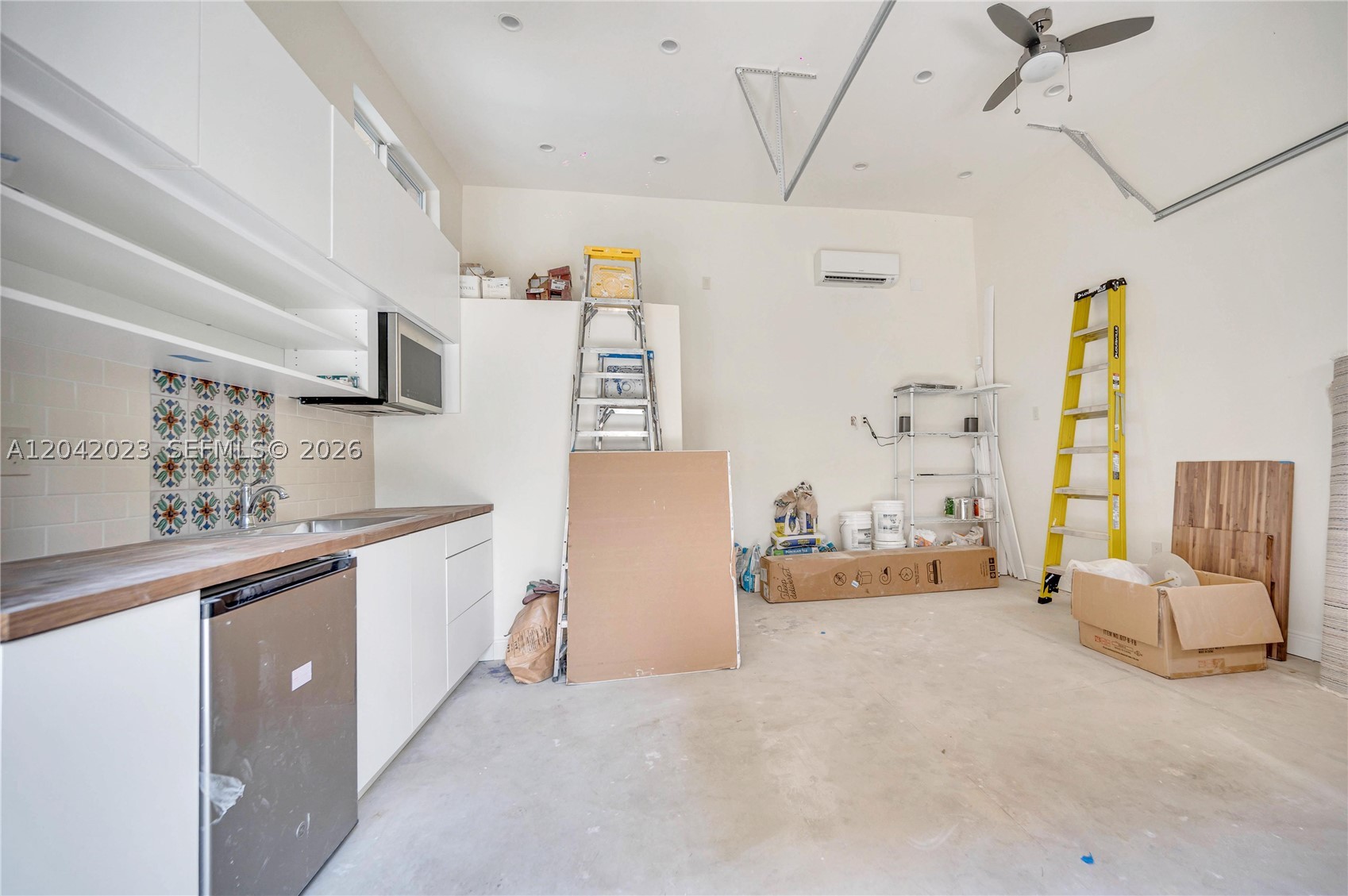 30 NE 44th St, Miami FL 33137