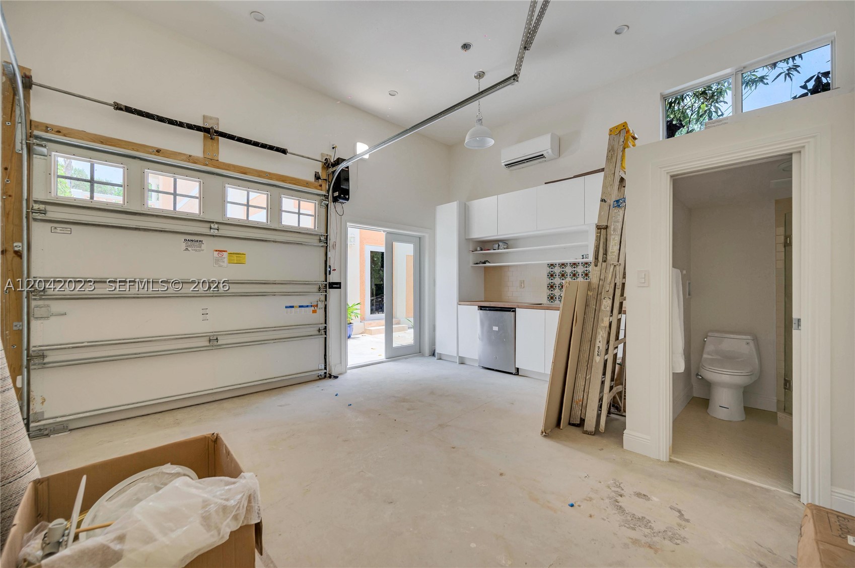 30 NE 44th St, Miami FL 33137