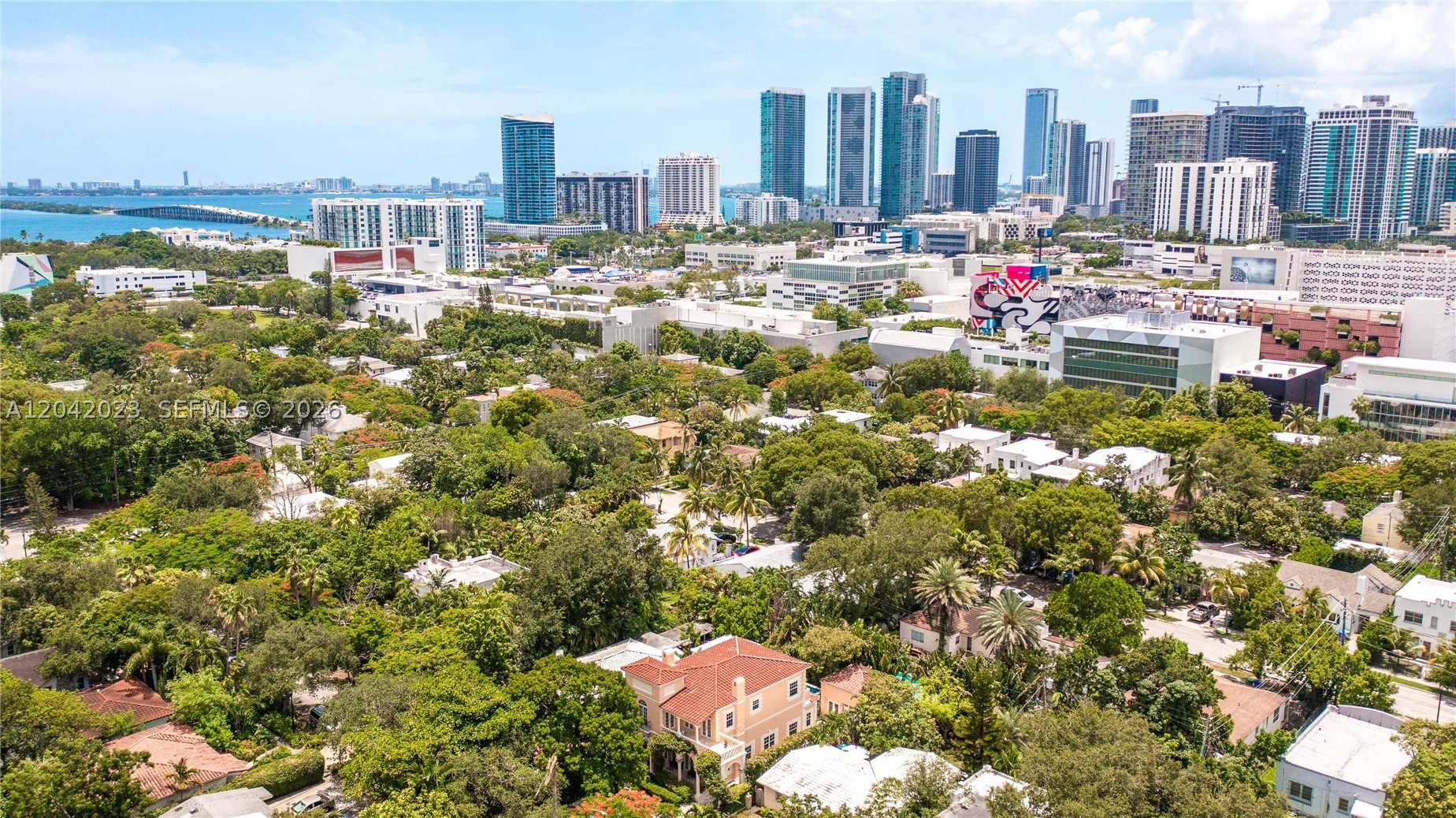 30 NE 44th St, Miami FL 33137