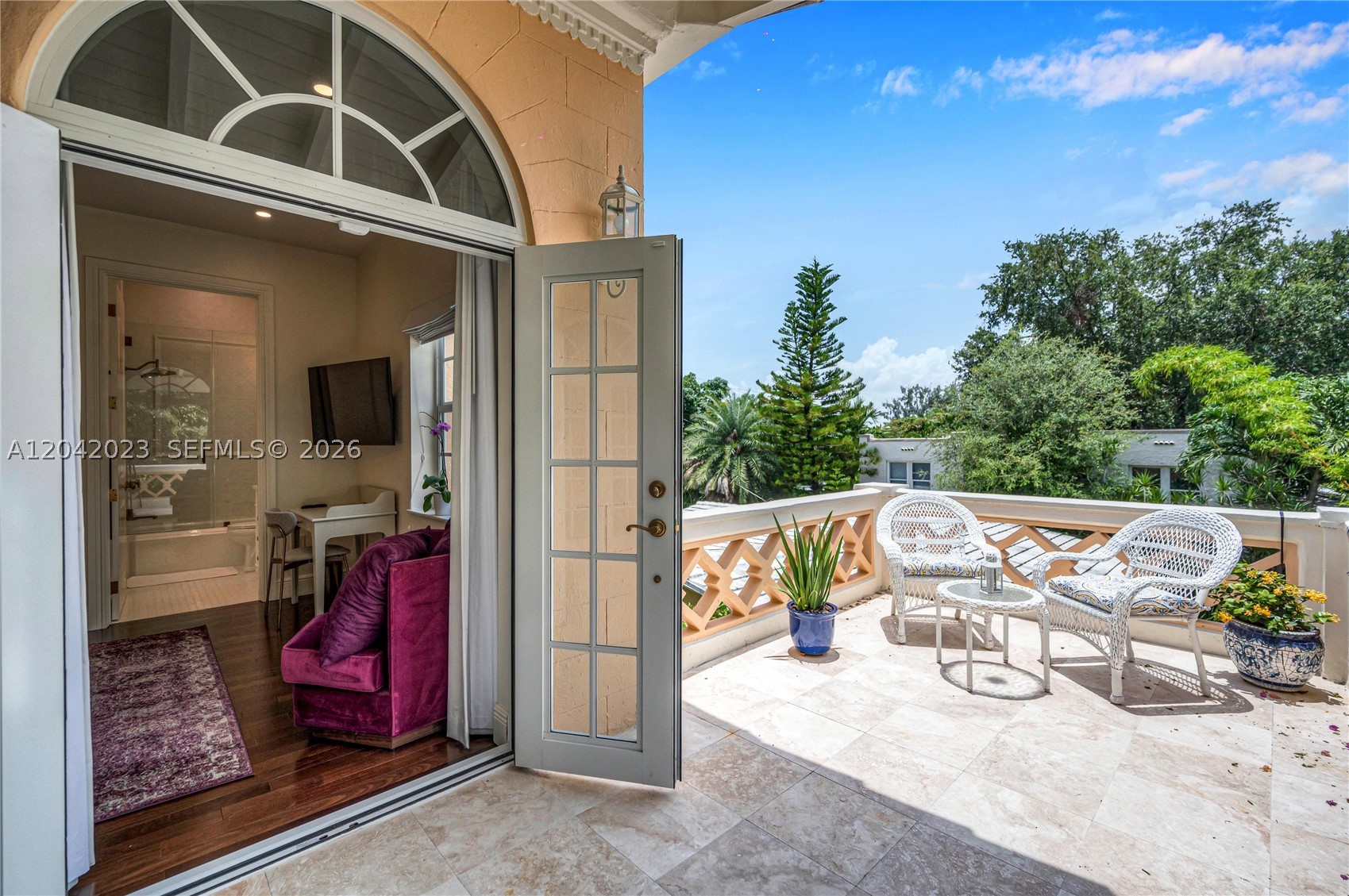 30 NE 44th St, Miami FL 33137