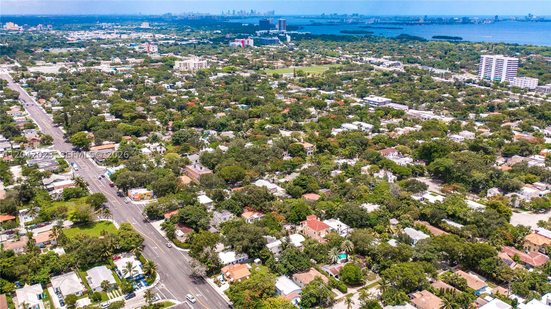 30 NE 44th St, Miami FL 33137